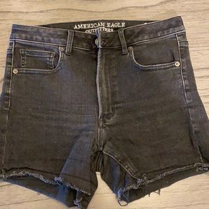 American Eagle shorts!